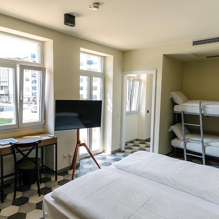 Seven Town House Boutique Hotel Локарно Екстер'єр фото