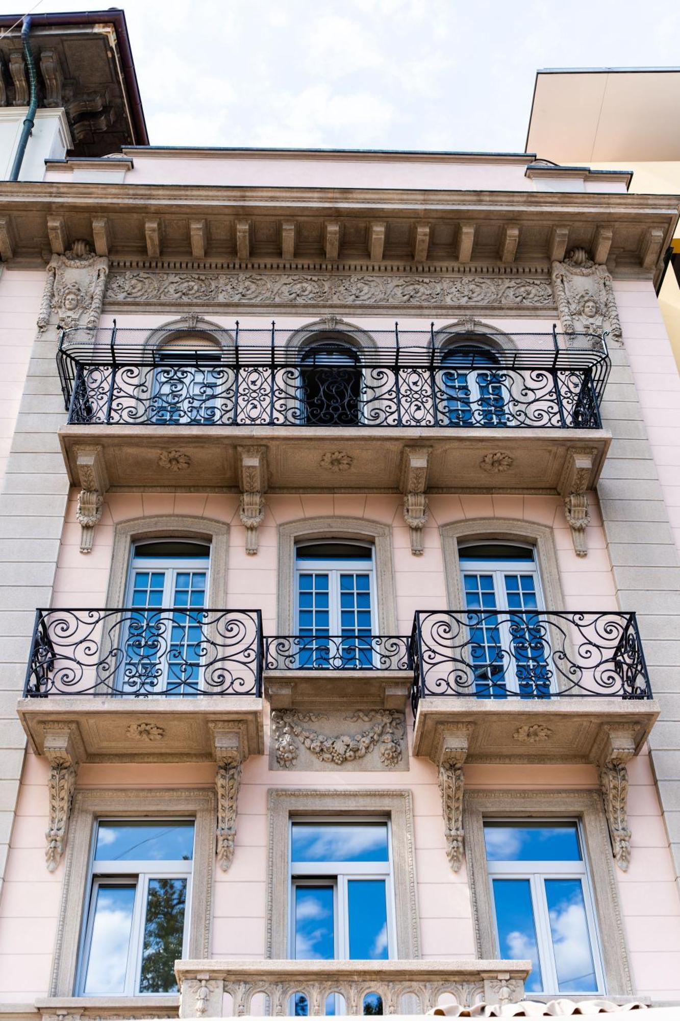 Seven Town House Boutique Hotel Локарно Екстер'єр фото